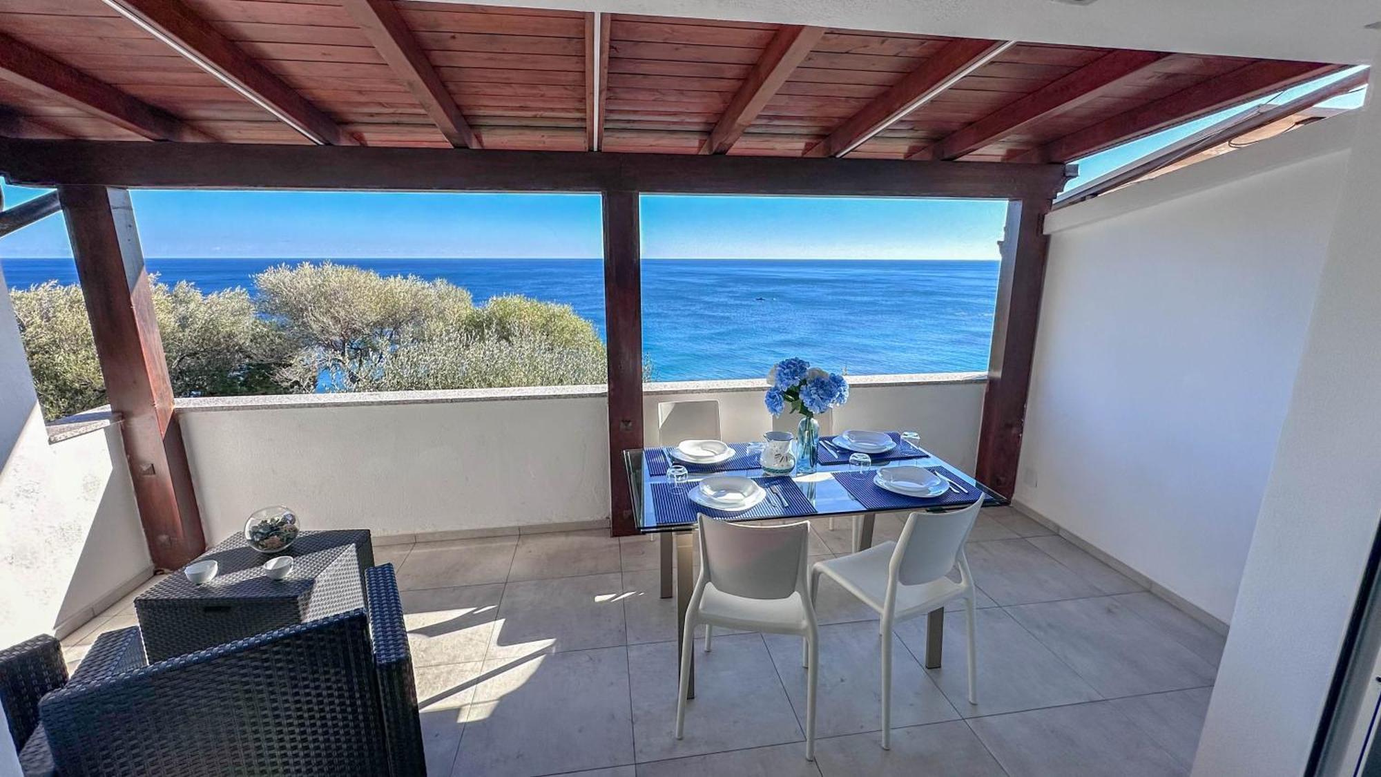 칼라고노네 Mama House Con Vista Mare 아파트 외부 사진